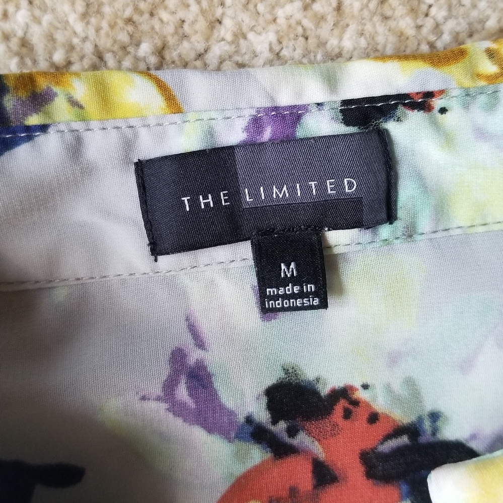 Floral button down - Picture 3 of 3